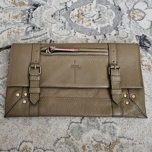 Jerome Dreyfuss Leon clutch